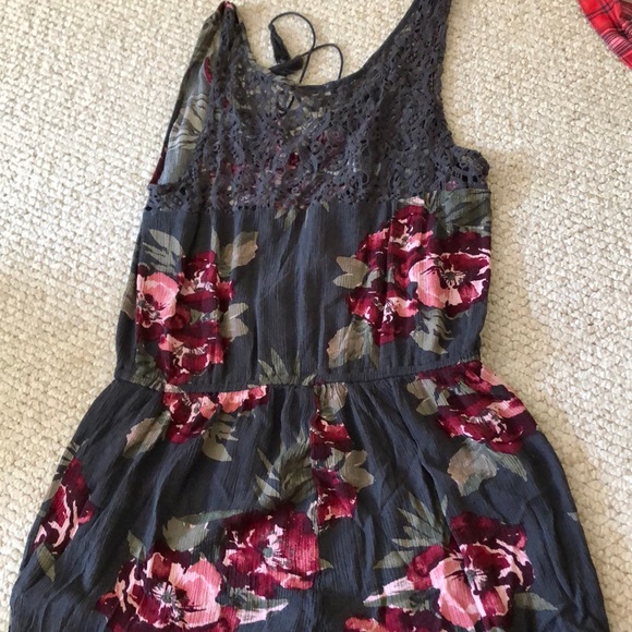 Romper - Picture 2 of 2